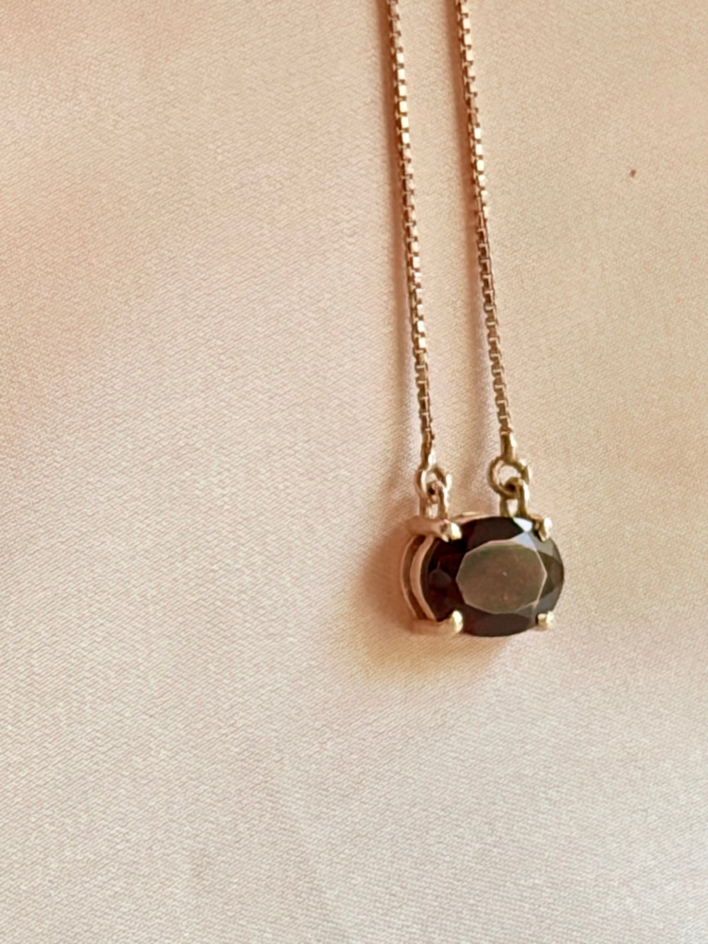 Garnet ALL-EYES-ON-ME Oval Necklace