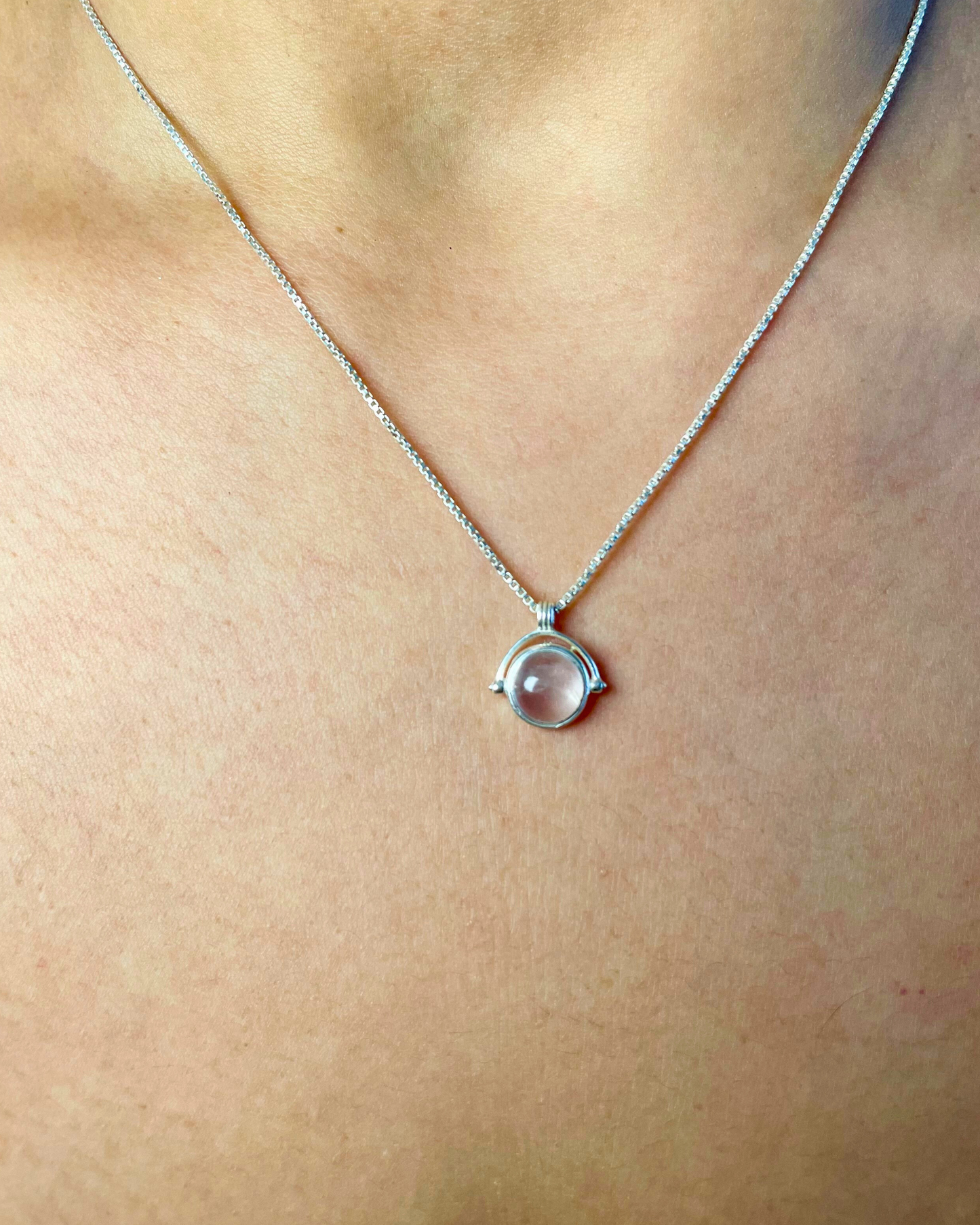 Rose Quartz Main Character Round Necklace