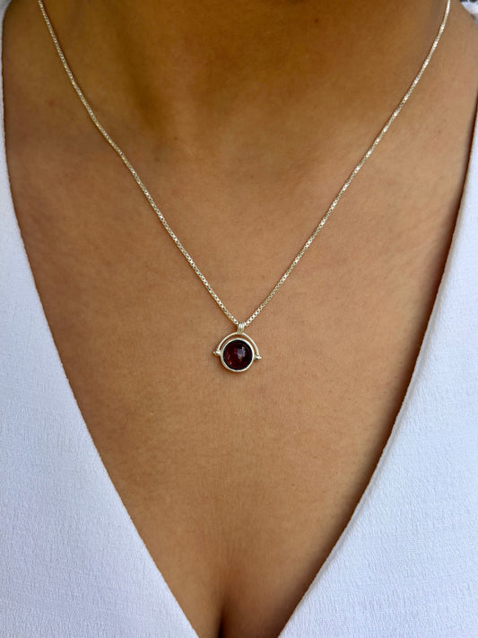 Garnet Pure Passion Round Necklace